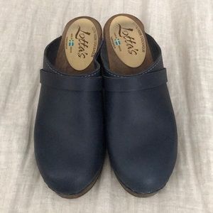 Lotta From Stockholm Navy Clogs size 40